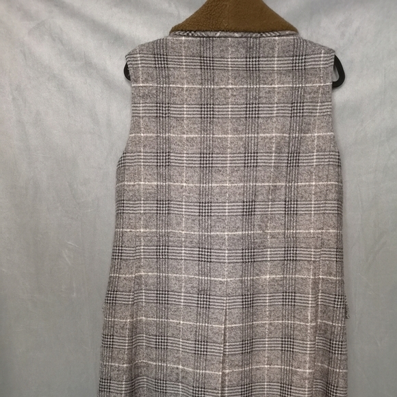 SHOP Y2K Vintage Shearling Collar PLAID Tweed Vest Coat at TheStyleMinr.com - Picture 6 of 16